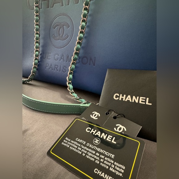 BRAND NEW CHANEL BAG - Picture 3 of 6